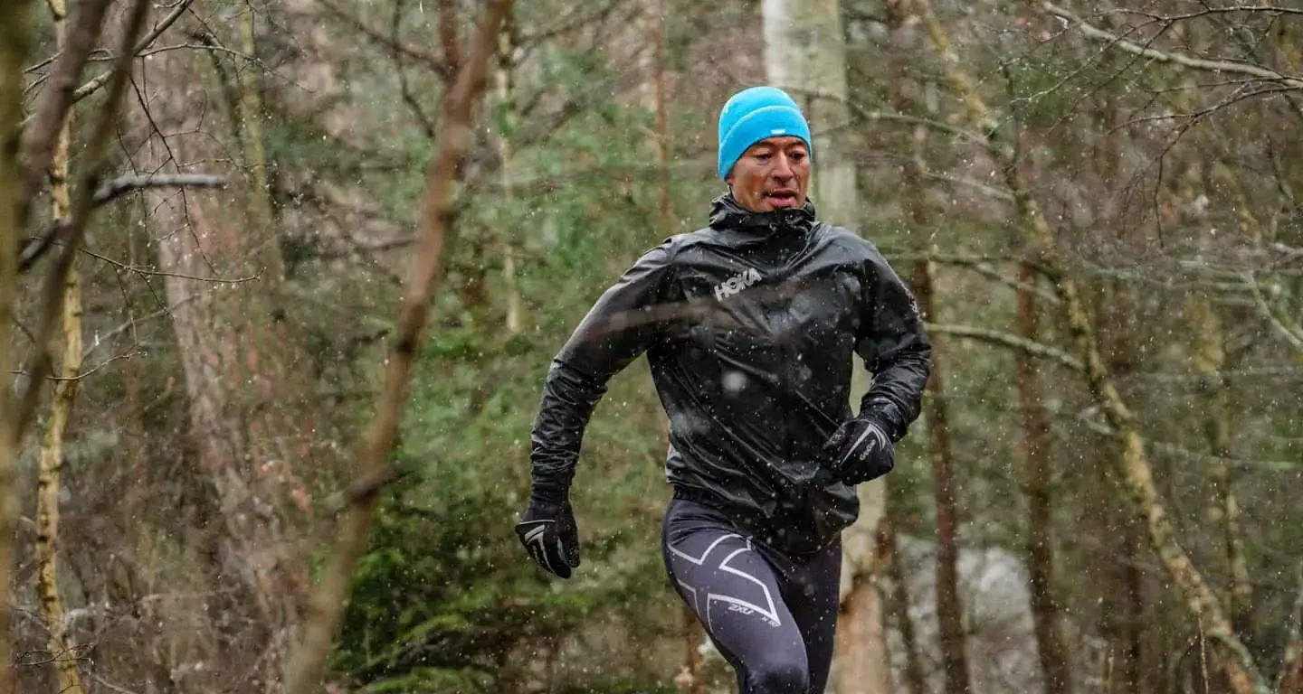 Mikio finder det ekstra motiverende at løbe selv om vejret er dårligt